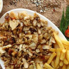 صحن شاورما دجاج Chicken Shawarma Plate