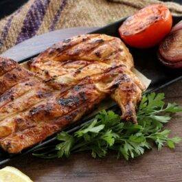 نصف دجاجة مشوية Half grilled Chicken