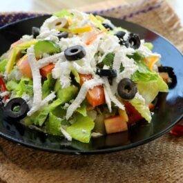 السلطة اليونانية Greek Salad